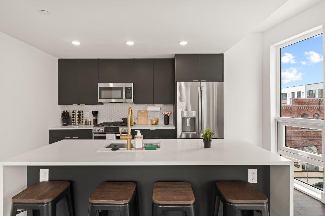 1501 N 31st St #312 - Photo 4 of 23