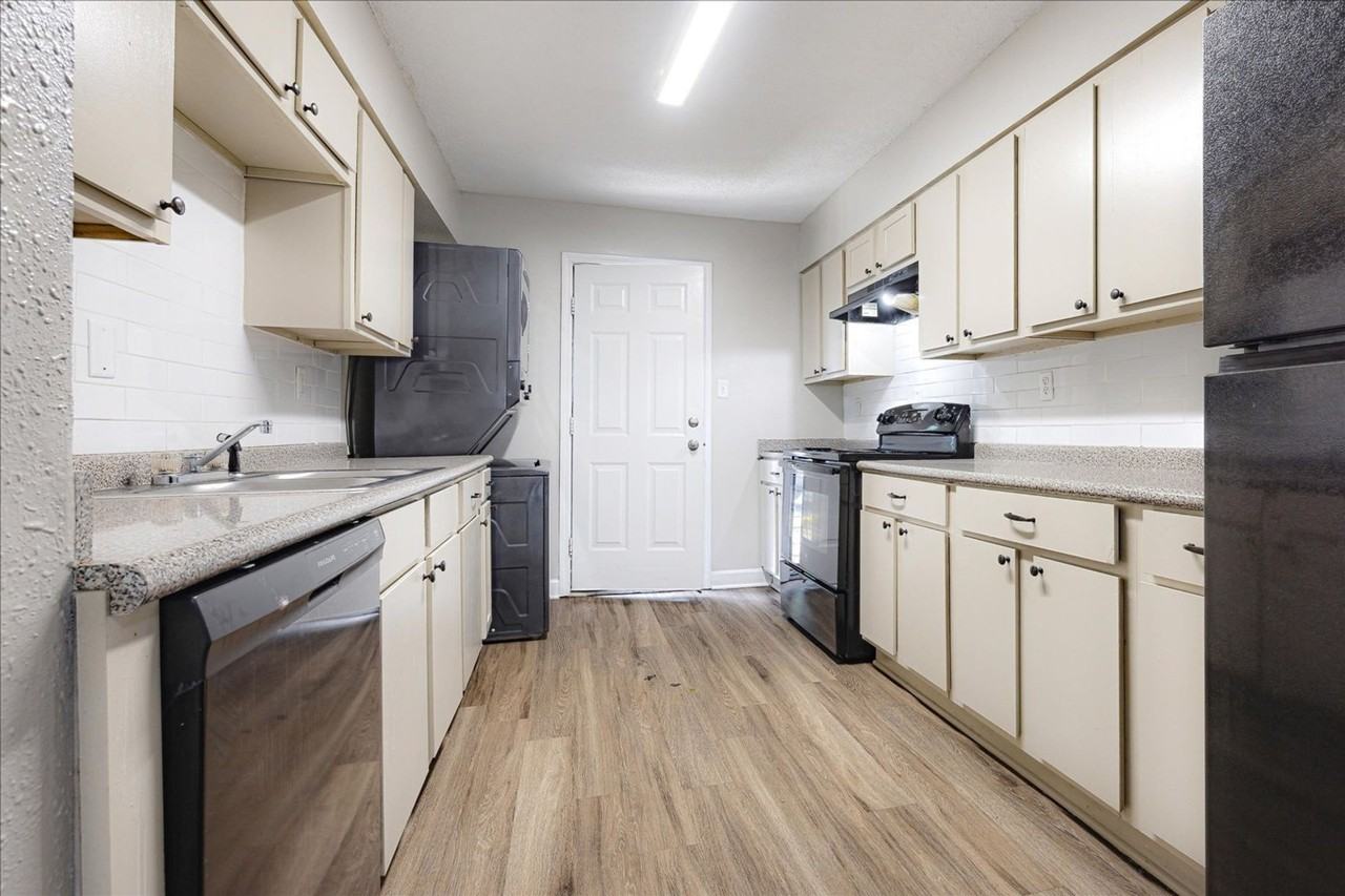 Getwell Pointe Apartments - Photo 2 of 23