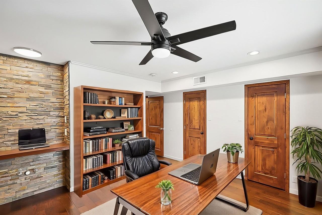 102 Ruelle #208D - Photo 4 of 24