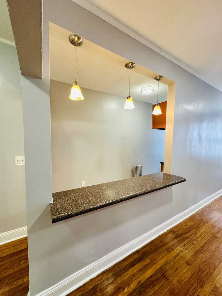 33 S Munn Ave #4F - Photo 4 of 16