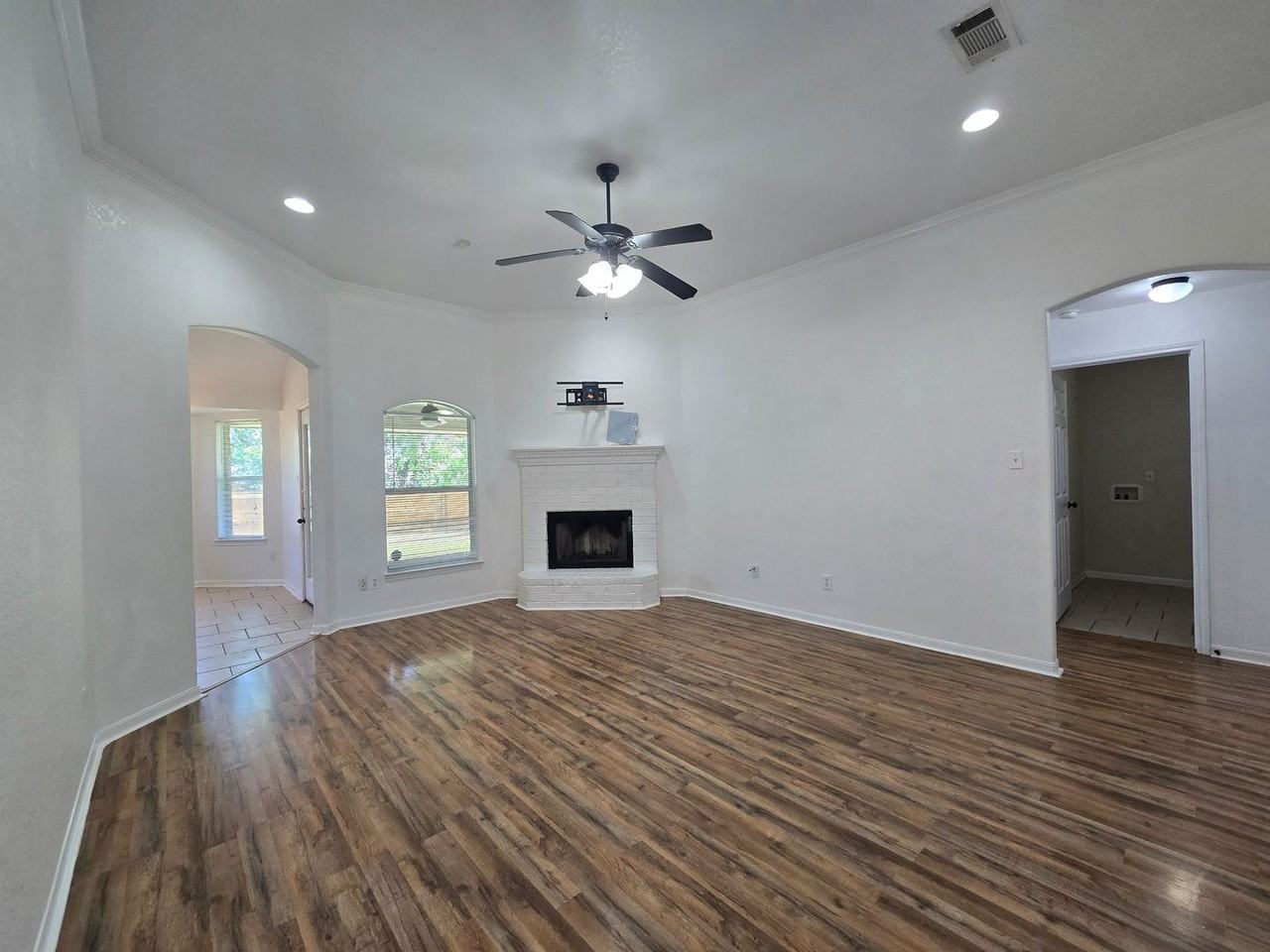 5905 Lolly Loop - Photo 4 of 25