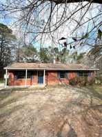featured image of 1097 Live Oak Dr