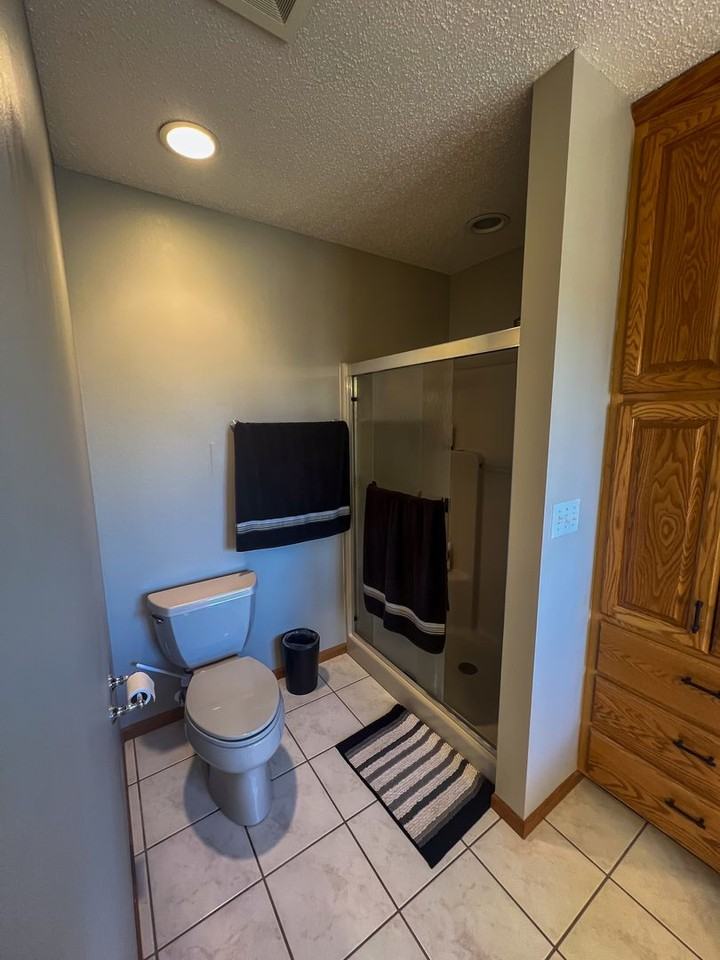 3516 Westmoor Cir - Photo 4 of 47