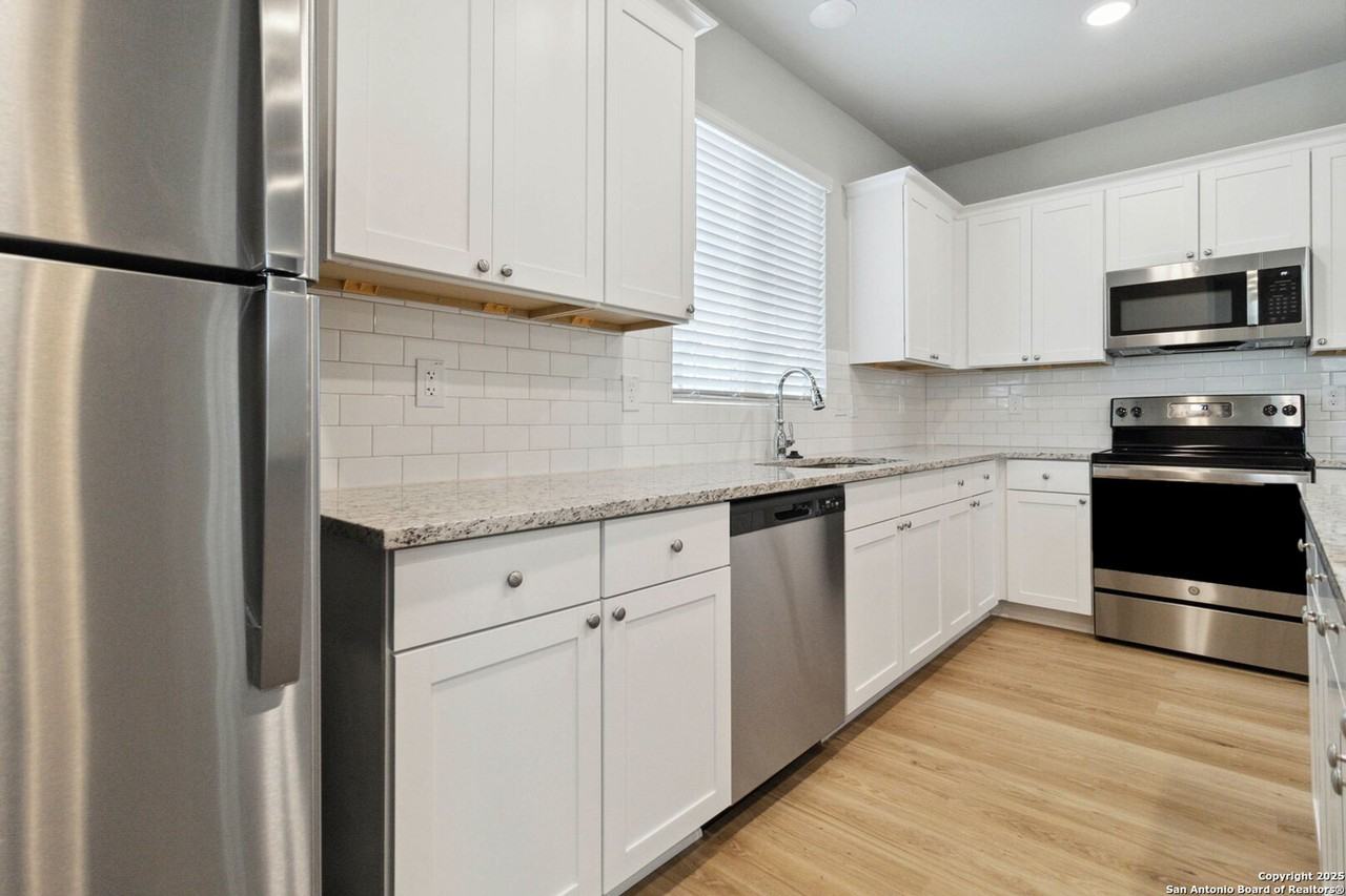 13310 Rowdy Cv - Photo 7 of 39