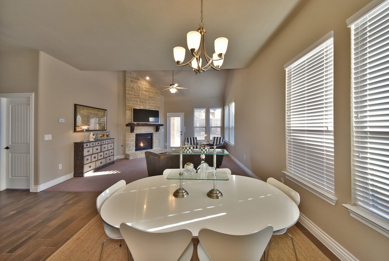 16100 Fair Winds Way - Photo 4 of 34