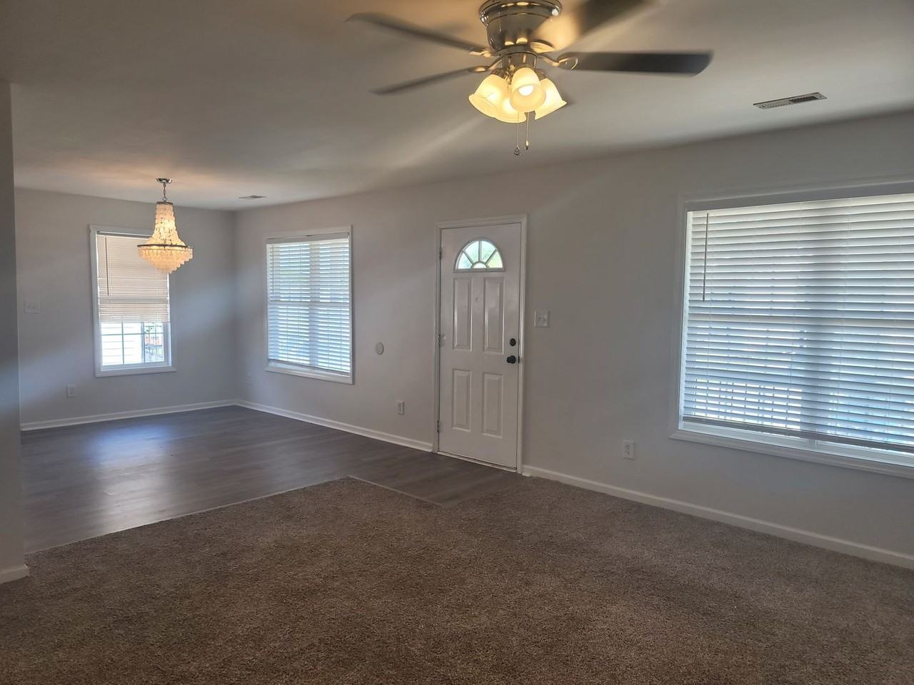 325 Anna St - Photo 3 of 14