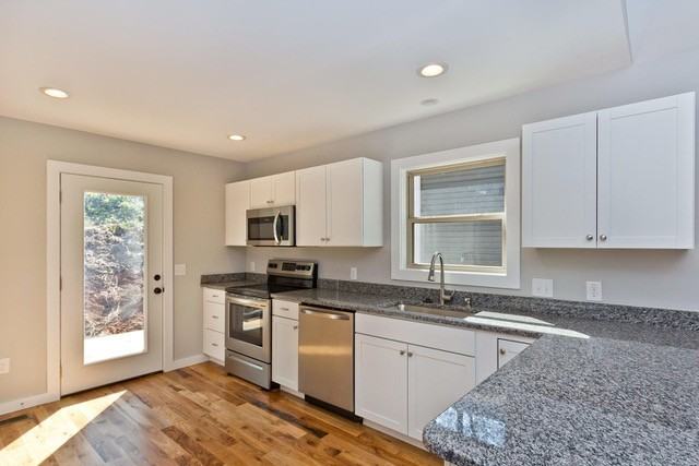 617 Reed St - Photo 2 of 17