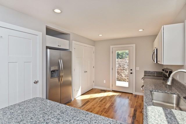 617 Reed St - Photo 4 of 17