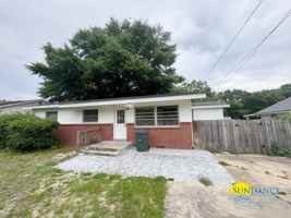 featured image of 107 Magnolia Ave Se