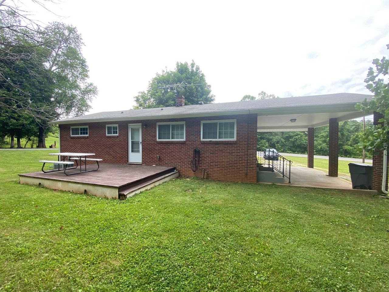 192 Purgatory Mountain Rd - Photo 2 of 9