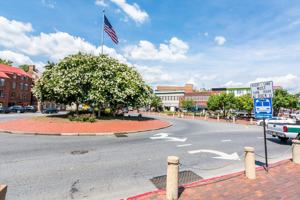 featured image of 151 Duke Of Gloucester St