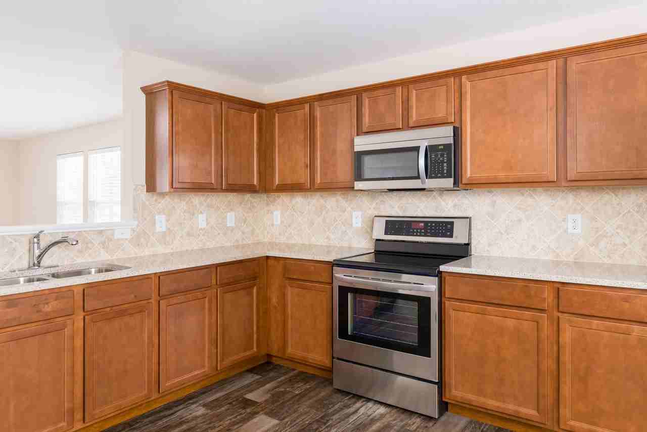 6720 Cypress Bay Dr - Photo 3 of 23