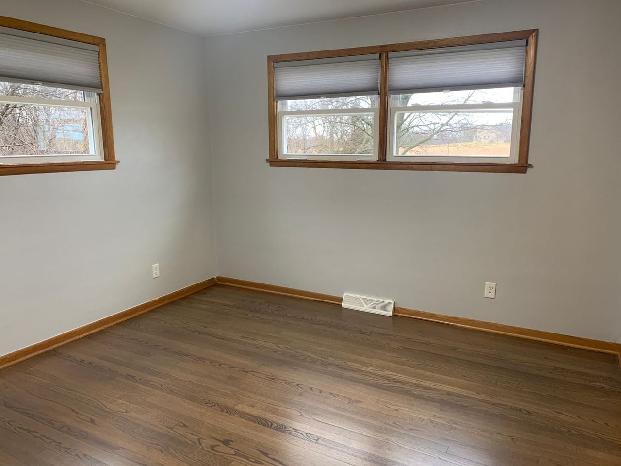 23920 45th St - Photo 7 of 19