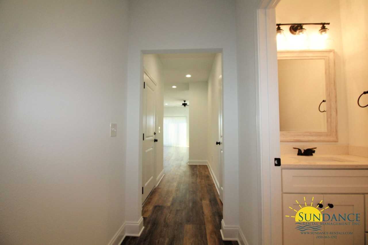 14 Alder Ave Se - Photo 2 of 14