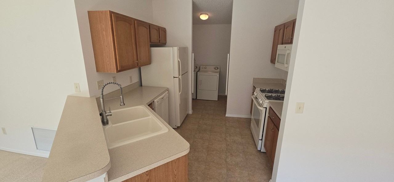 1009 Ridgeville Rd - Photo 5 of 21