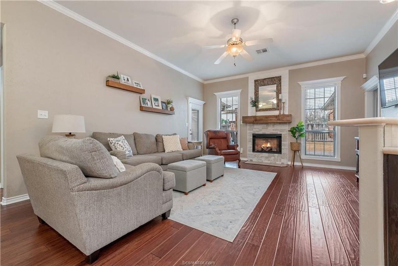 2240 Carlisle Ct - Photo 6 of 26