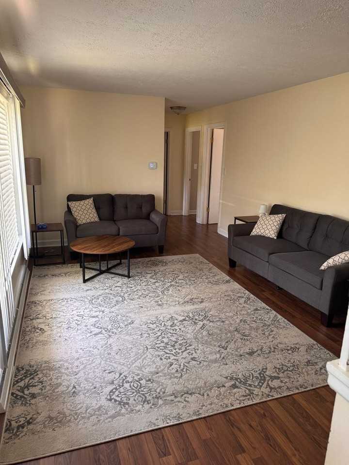 1219 Grove Rd - Photo 2 of 35