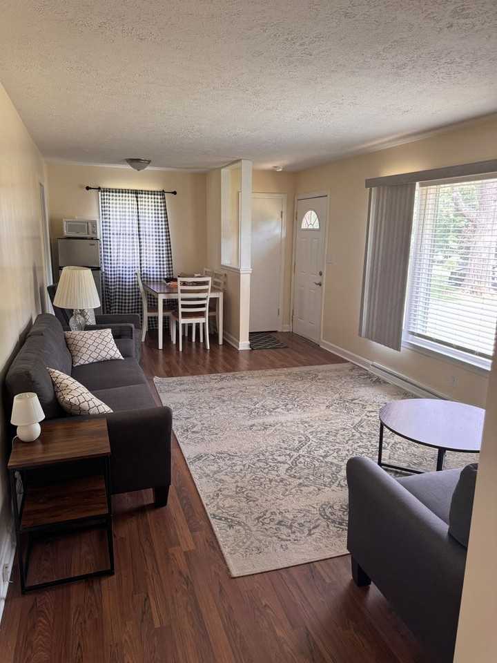 1219 Grove Rd - Photo 3 of 35