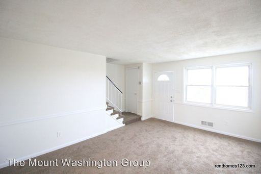 6526 Riverview Ave - Photo 3 of 8