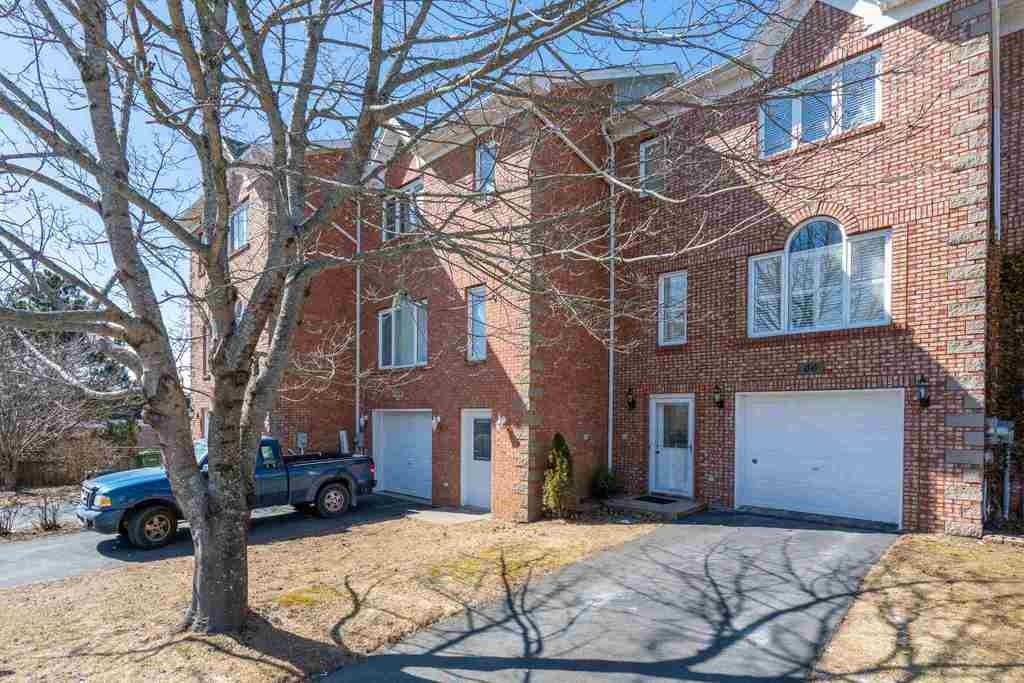 66 Brookshire Crt #0 - Photo 2 of 39