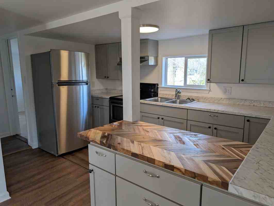 3296 Williamson Rd - Photo 3 of 18