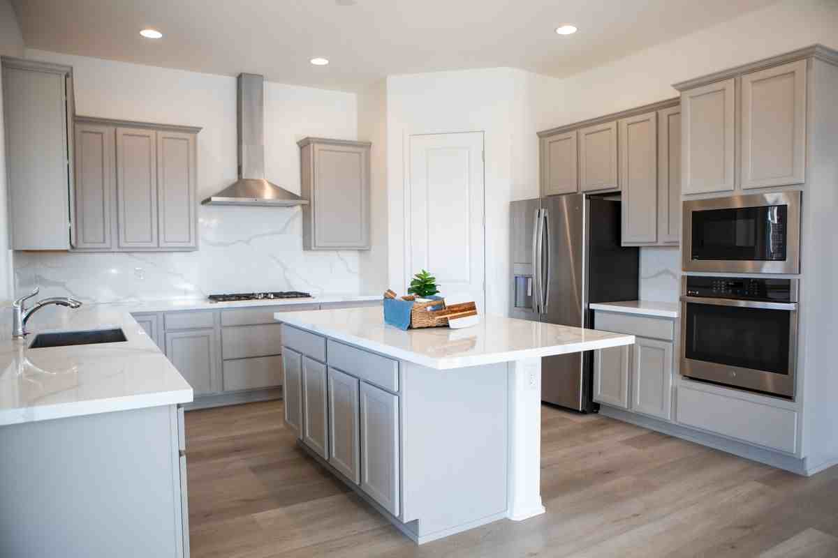 26425 N 22nd Dr - Photo 3 of 16