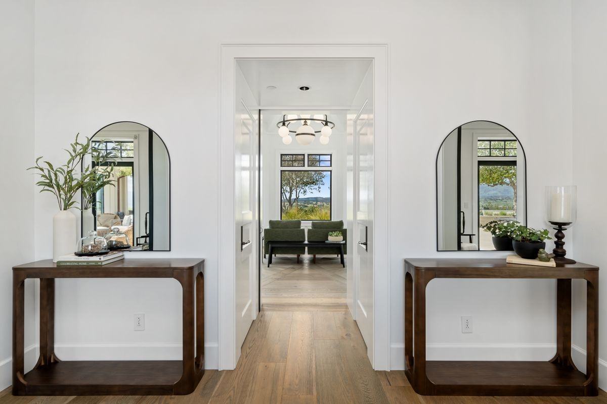 2111 Random Oaks Rd - Photo 2 of 50