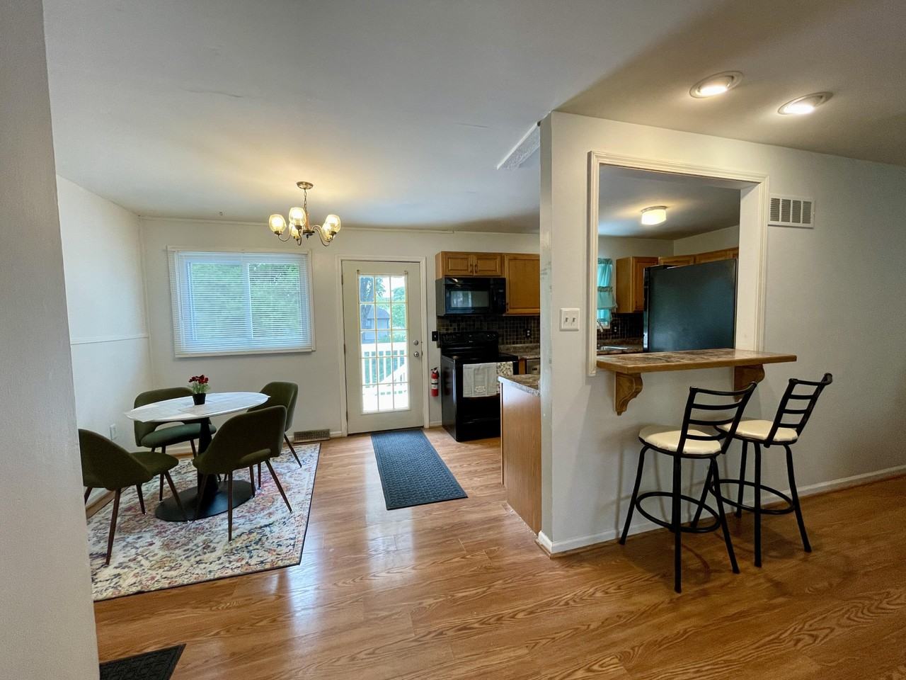 N Liberty St - Photo 6 of 18