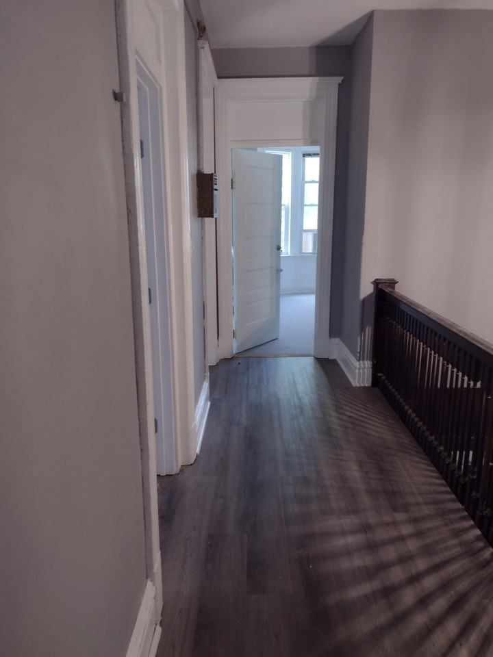 Enright Ave - Photo 3 of 11