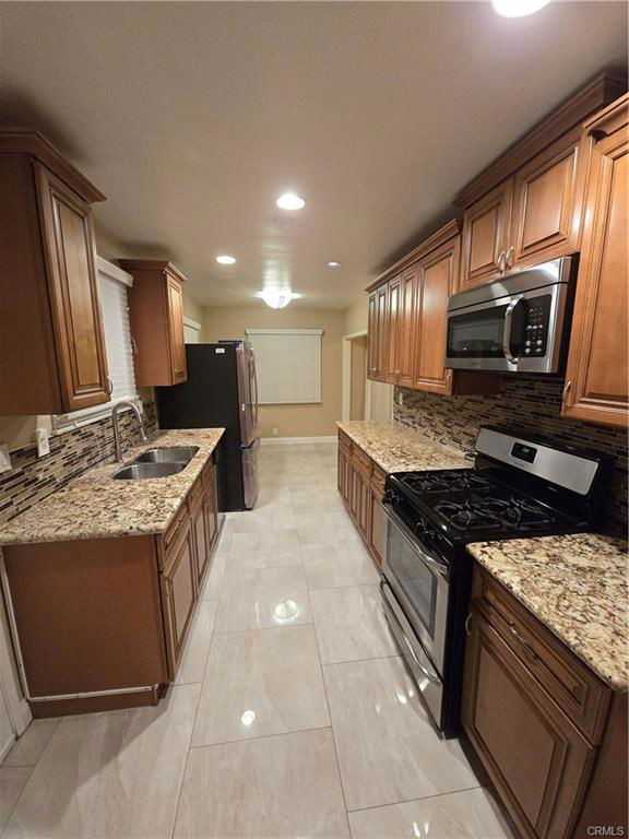 14382 Joyce Ave - Photo 2 of 8