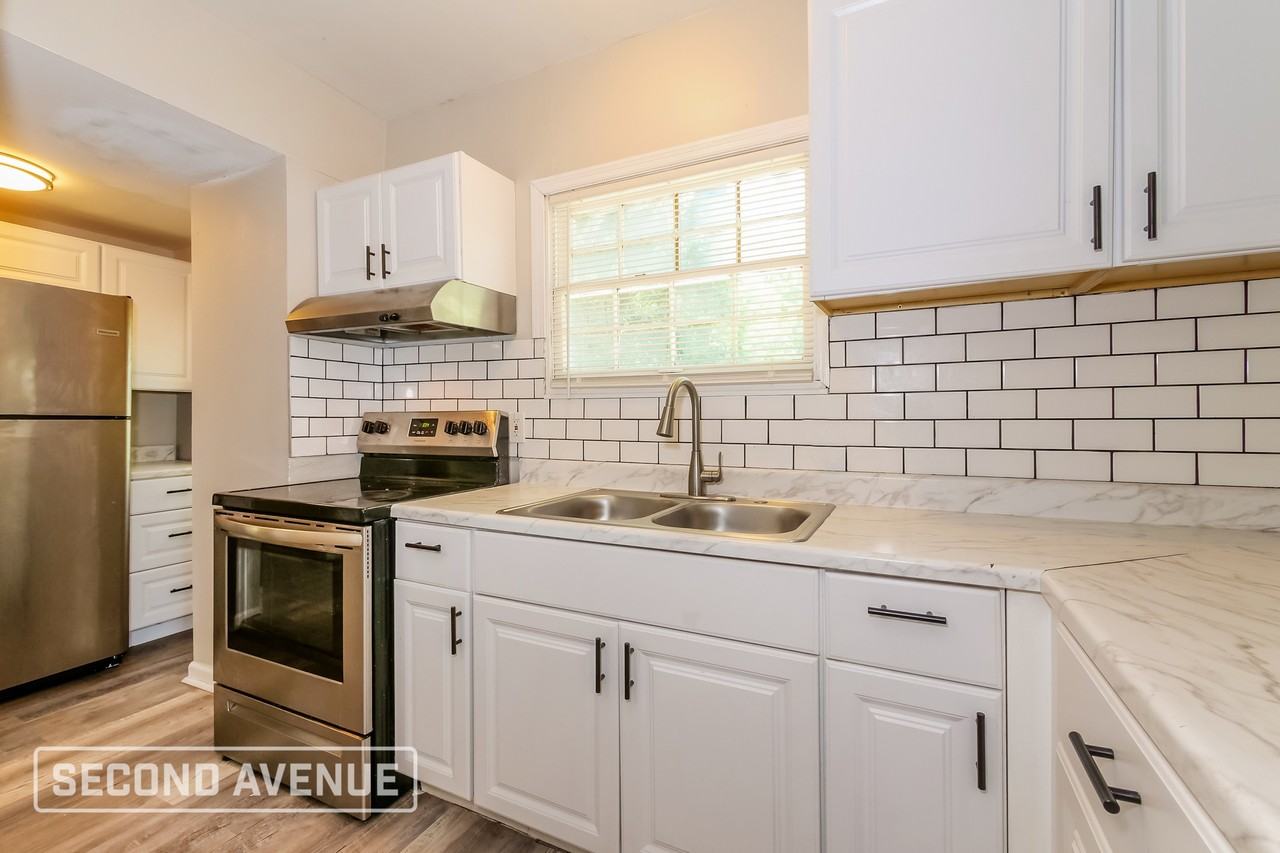 3030 York St - Photo 3 of 27
