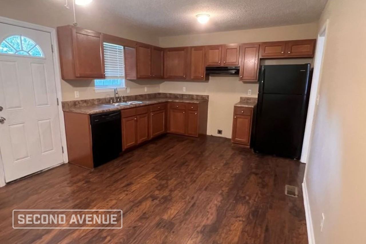 2505 Martin Rd - Photo 4 of 13