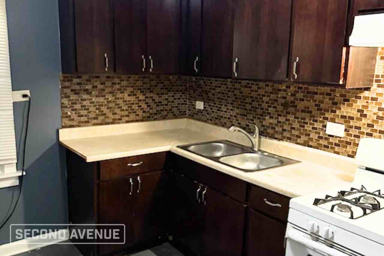 9248 S Lowe Ave - Photo 2 of 8