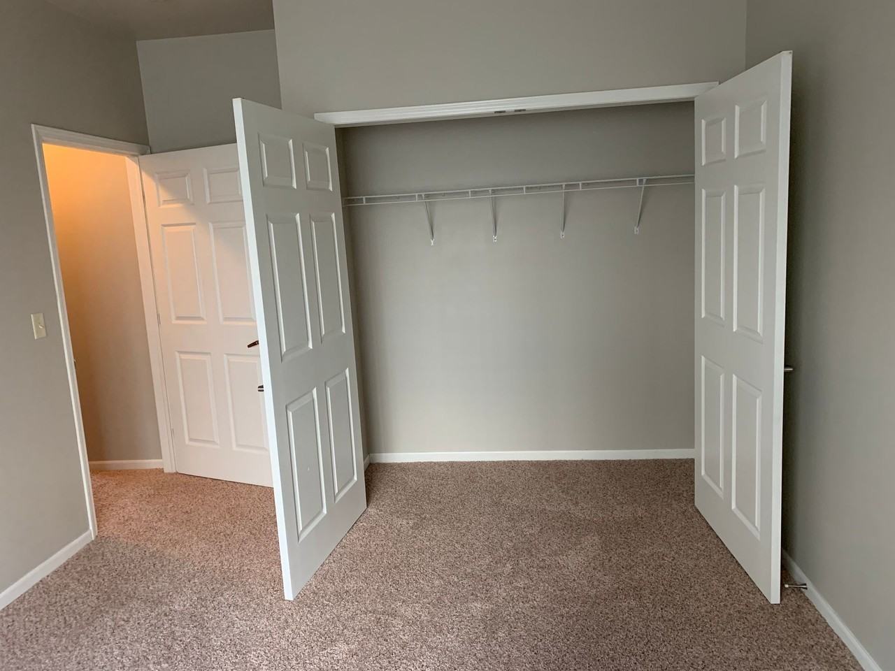 Crystal Creek Apartments - Photo 5 of 18