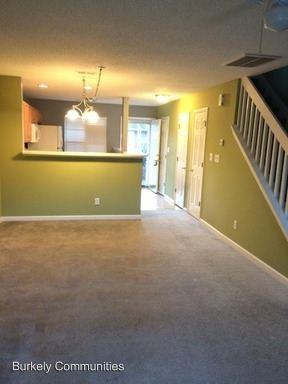 7 Tannenbaum Cir - Photo 2 of 5