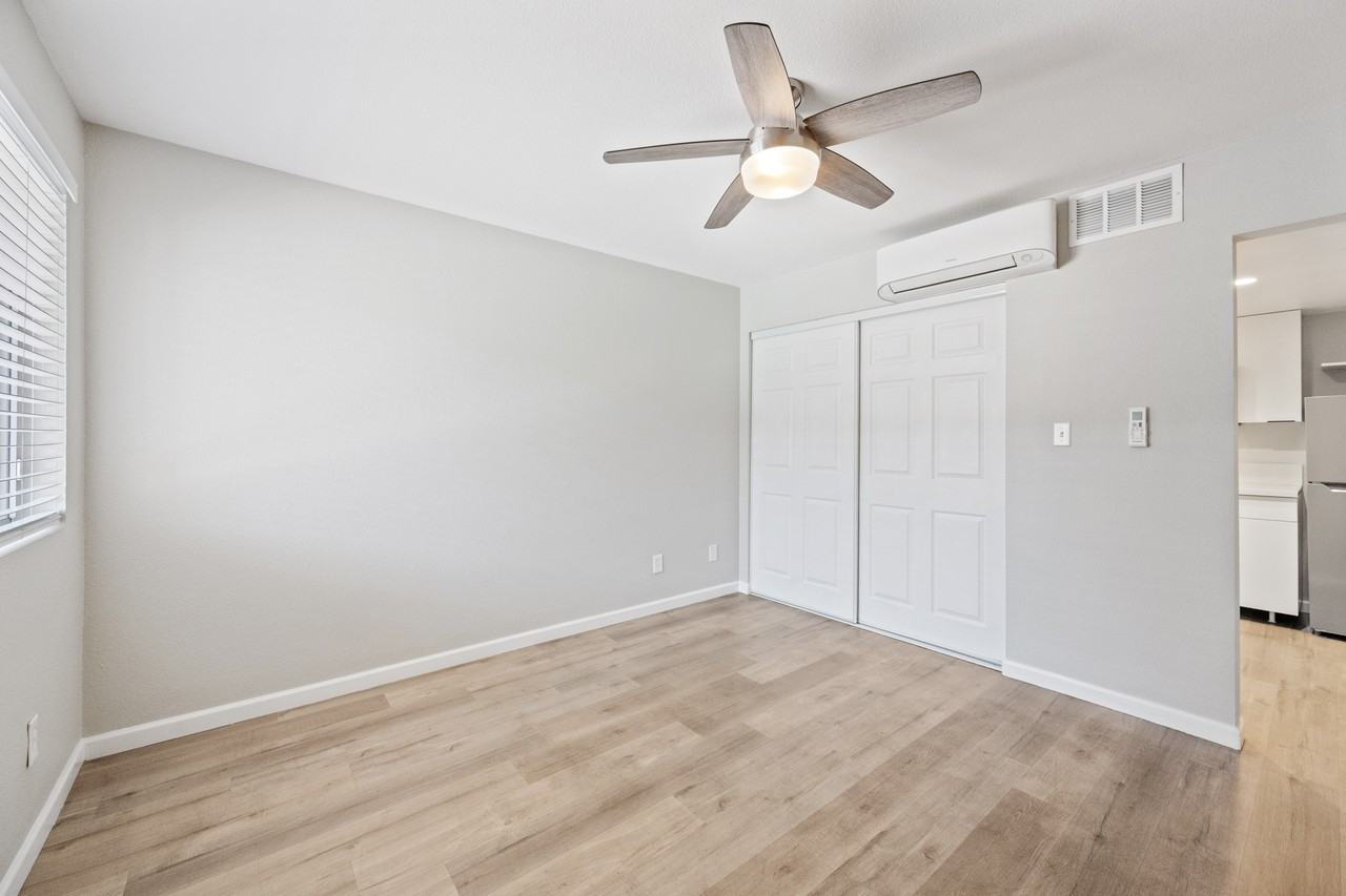 3025 North 32nd Street #9 - Photo 3 of 25