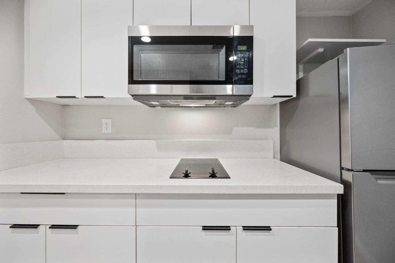 3025 North 32nd Street #9 - Photo 5 of 25