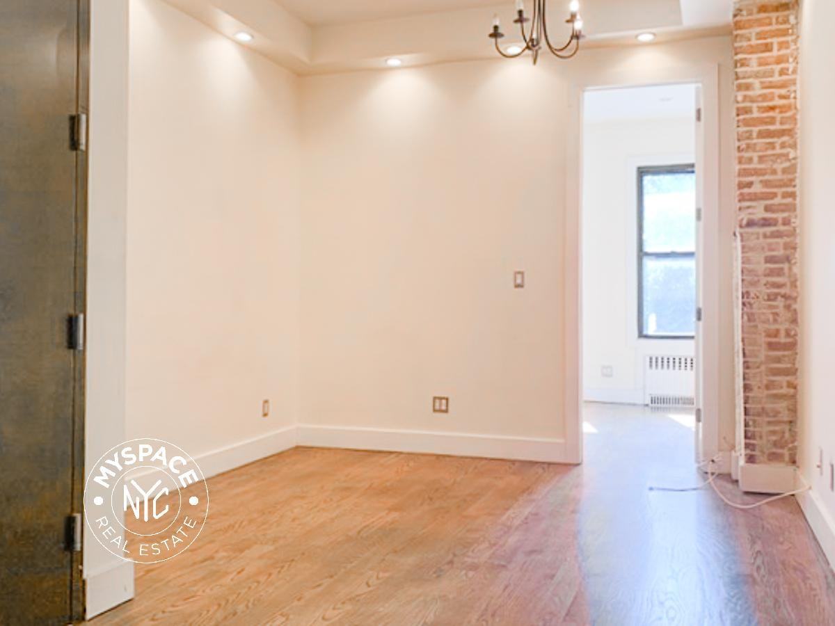 20 Wilson Ave #2R - Photo 2 of 9