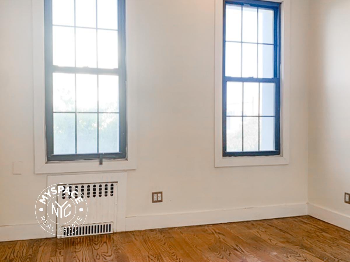 20 Wilson Ave #2R - Photo 4 of 9