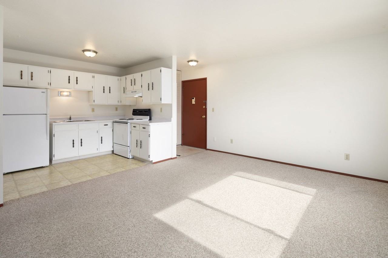 Colton Heights Apartments - Photo 7 of 42