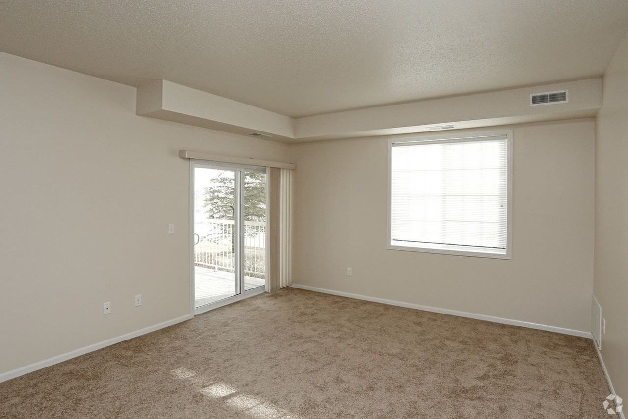 55+ Living at Whispering Creek - Photo 4 of 22