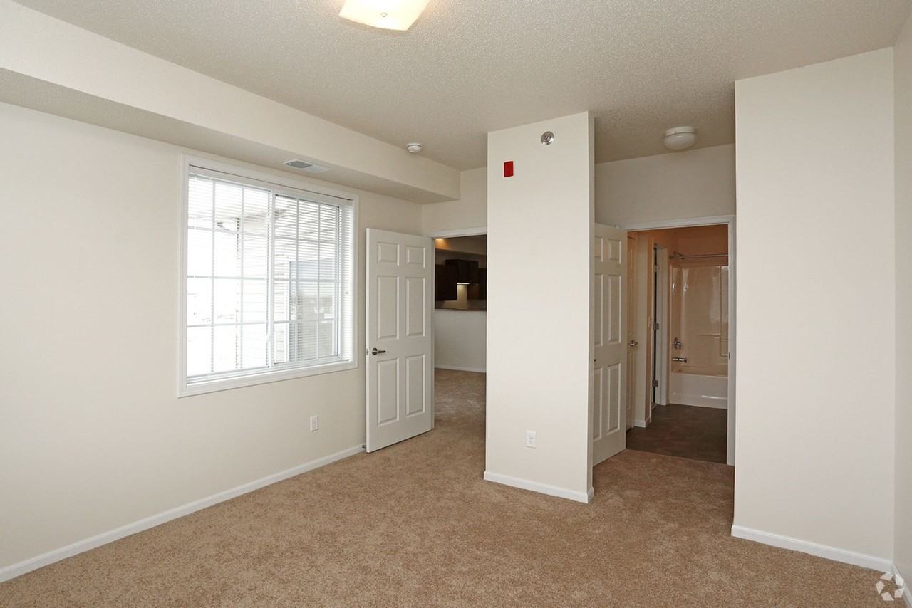 55+ Living at Whispering Creek - Photo 6 of 22