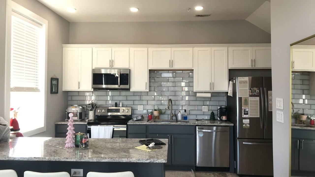 1117 Laurel Ave - Photo 4 of 21