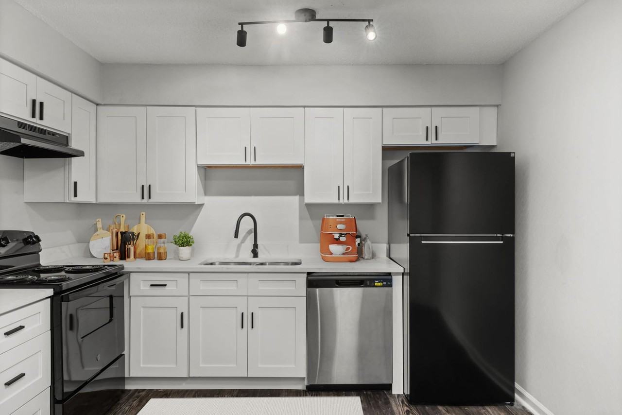 Hazelwood Forest Apartments - Photo 7 of 35