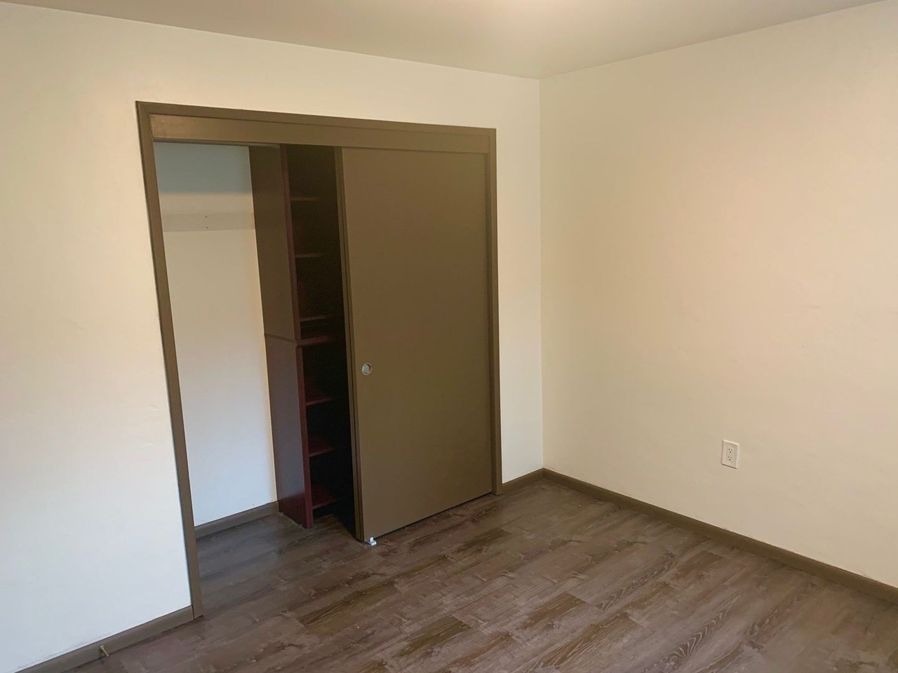 Westward Apartments - Photo 7 of 13