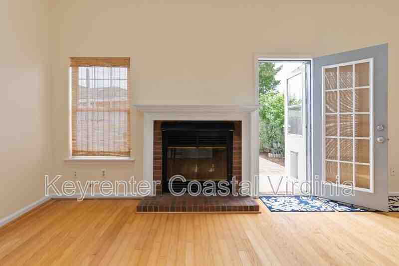 922 Pocahontas Ct - Photo 4 of 12