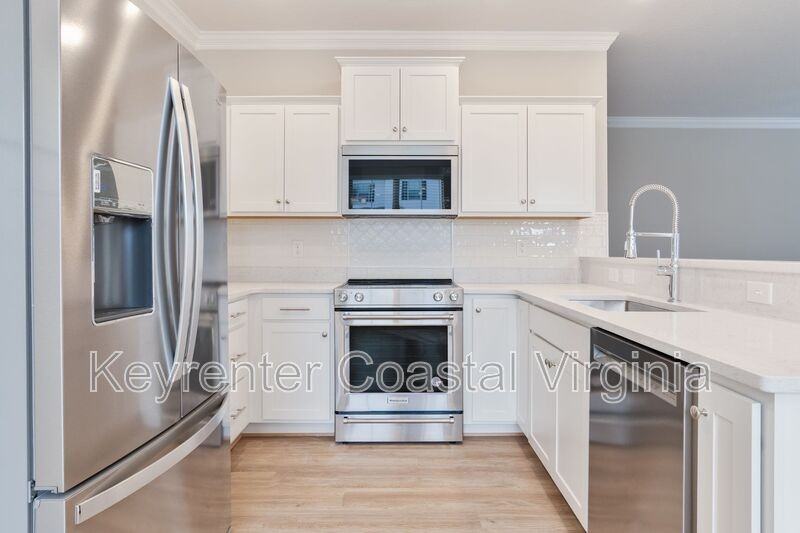 1302 Kathy Ann Way E - Photo 4 of 20