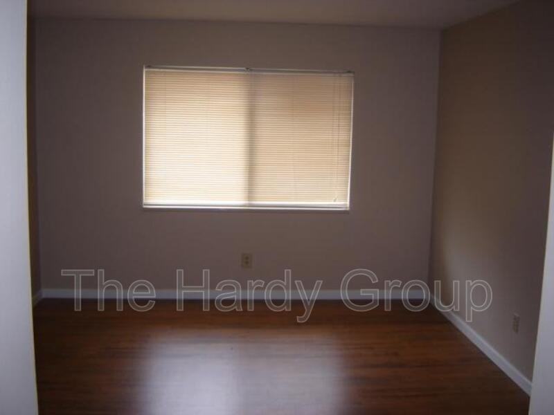 310 Spring St #6 - Photo 2 of 9