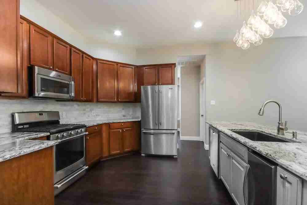 21620 Hackamore Ct - Photo 7 of 16