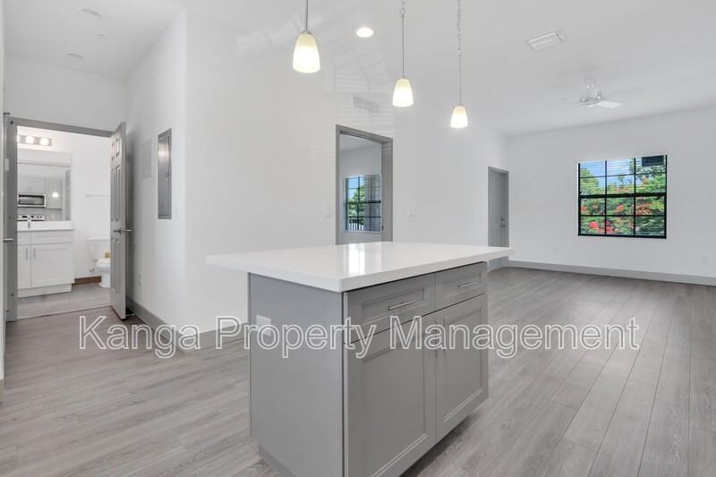 540 Ne 14th Ct #102 - Photo 4 of 16